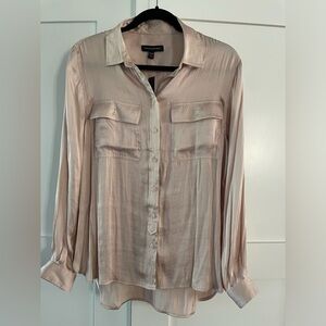 Banana Republic champagne dressy button down shirt